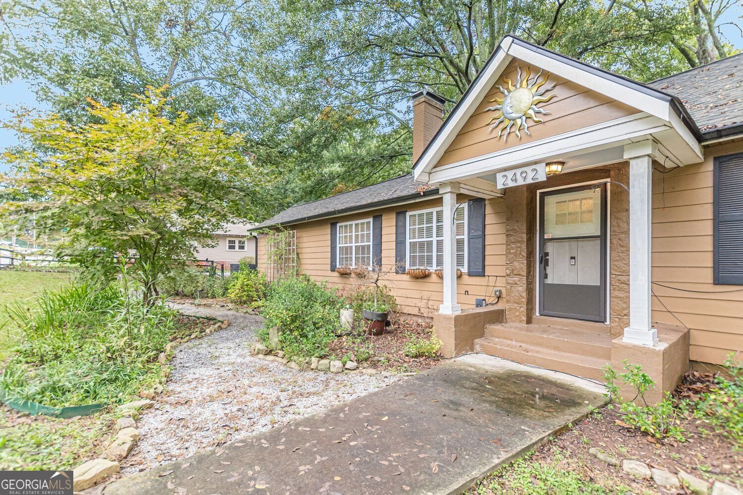 2492 Maple Street East Point - Photo 8