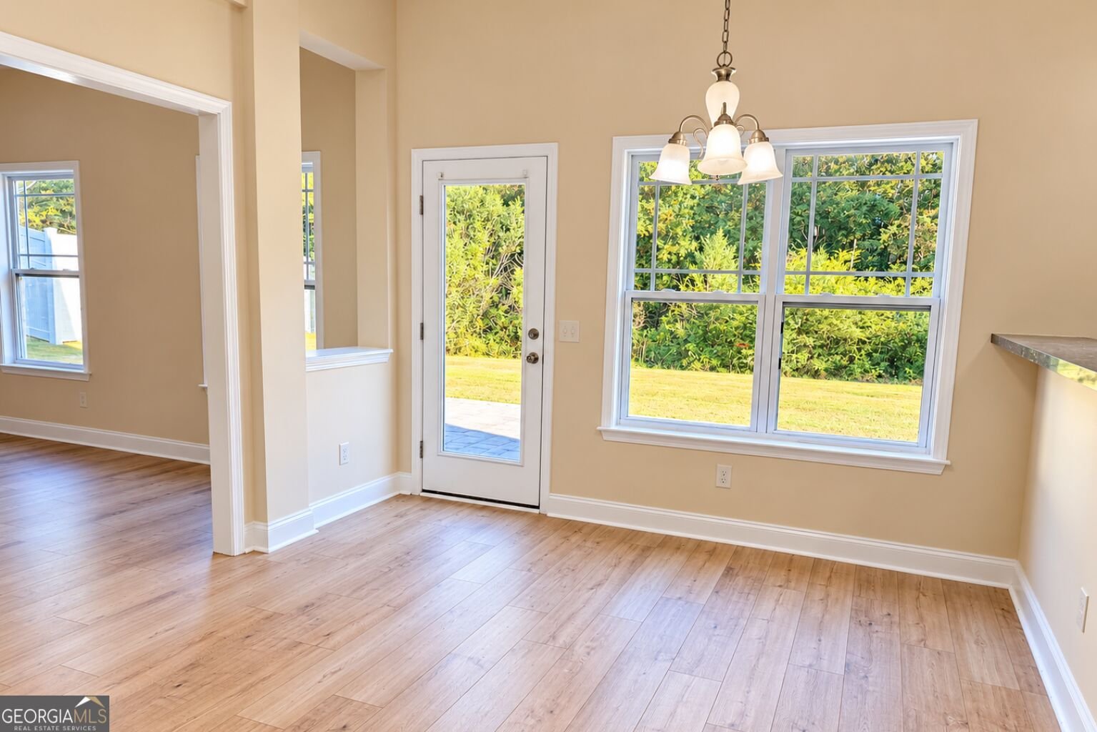 620 Ivy Brook Way Macon - Photo 12