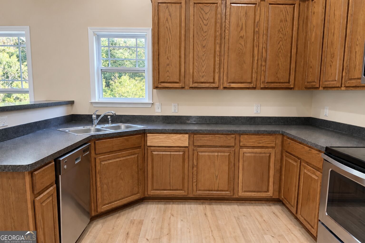 620 Ivy Brook Way Macon - Photo 8