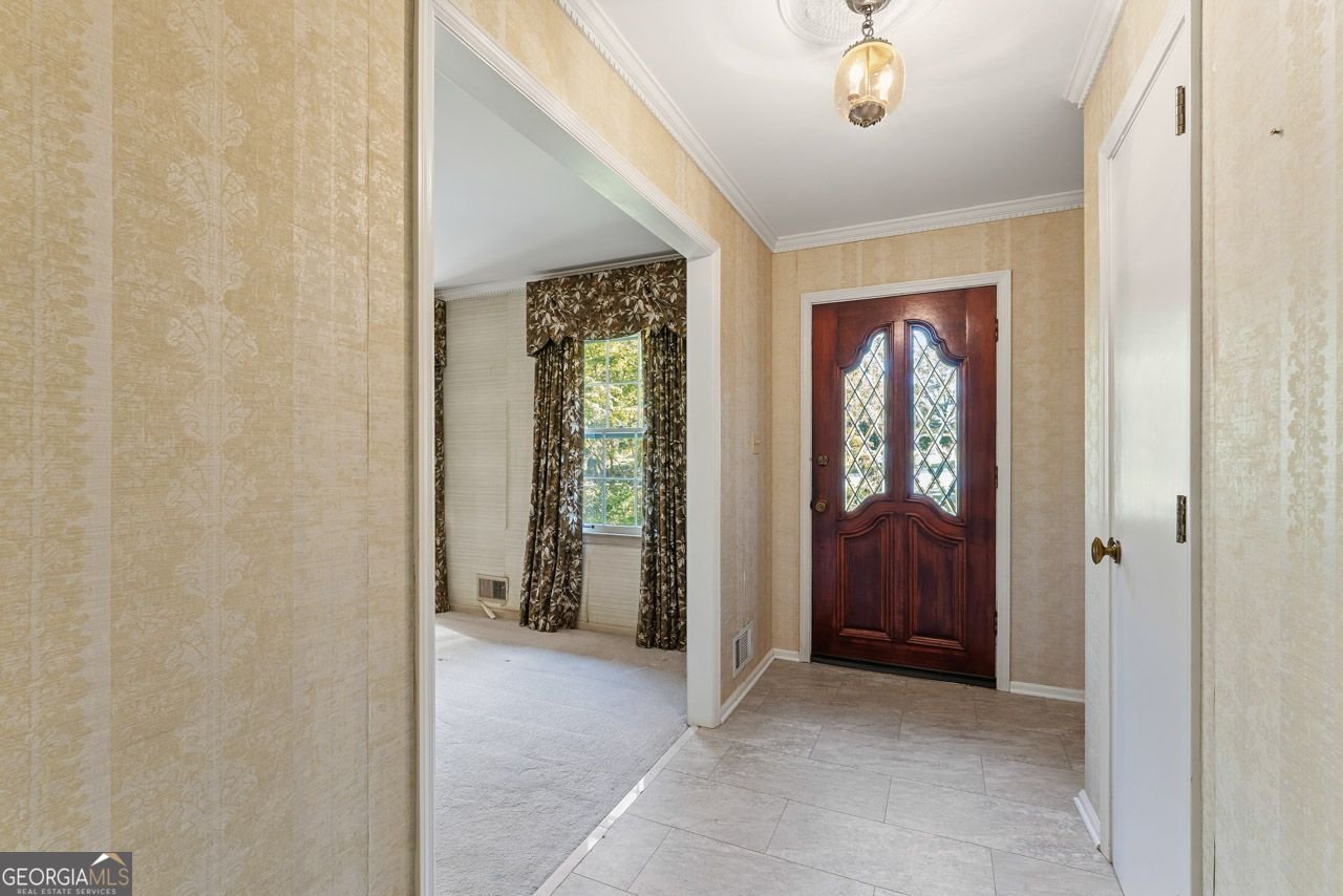 313 Nancy Court Lilburn - Photo 7