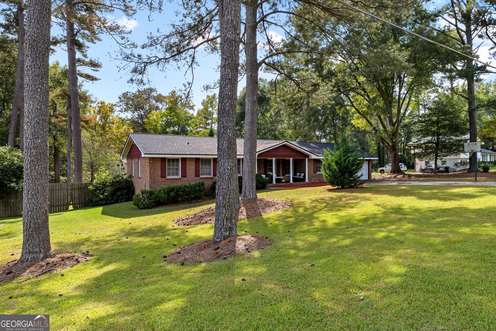 2045 Forest Drive Fayetteville - main photo
