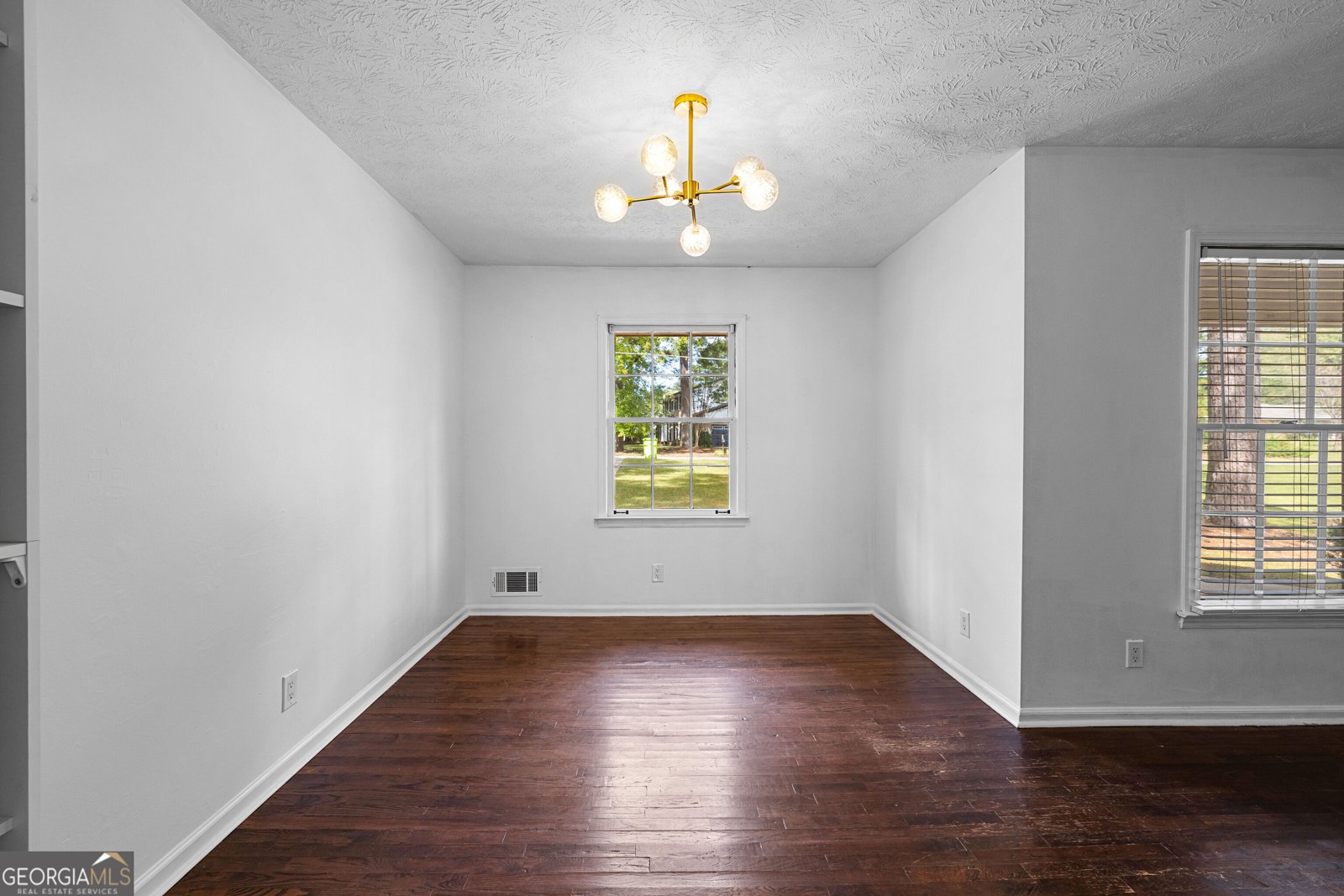 2045 Forest Drive Fayetteville - Photo 14