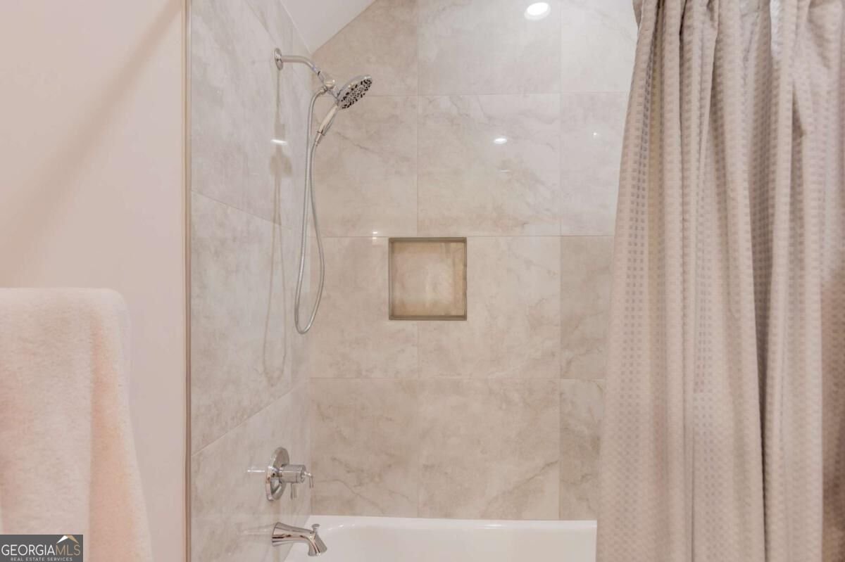 5392 Retreat Drive Flowery Branch - Photo 45