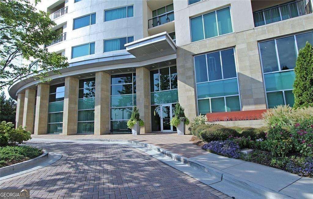 4561 Olde Perimeter Way Atlanta - main photo