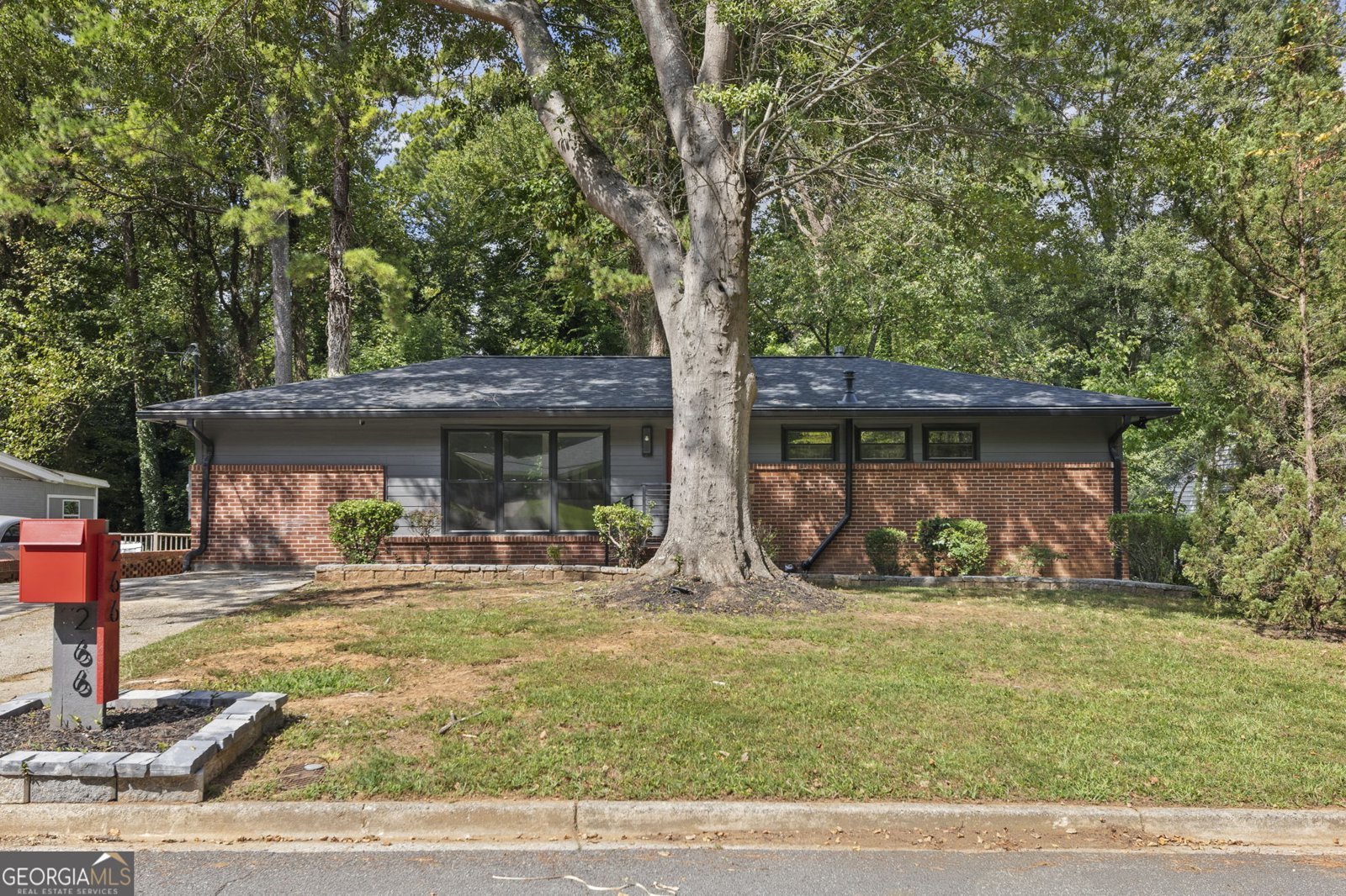 266 Simon Terrace Atlanta - main photo