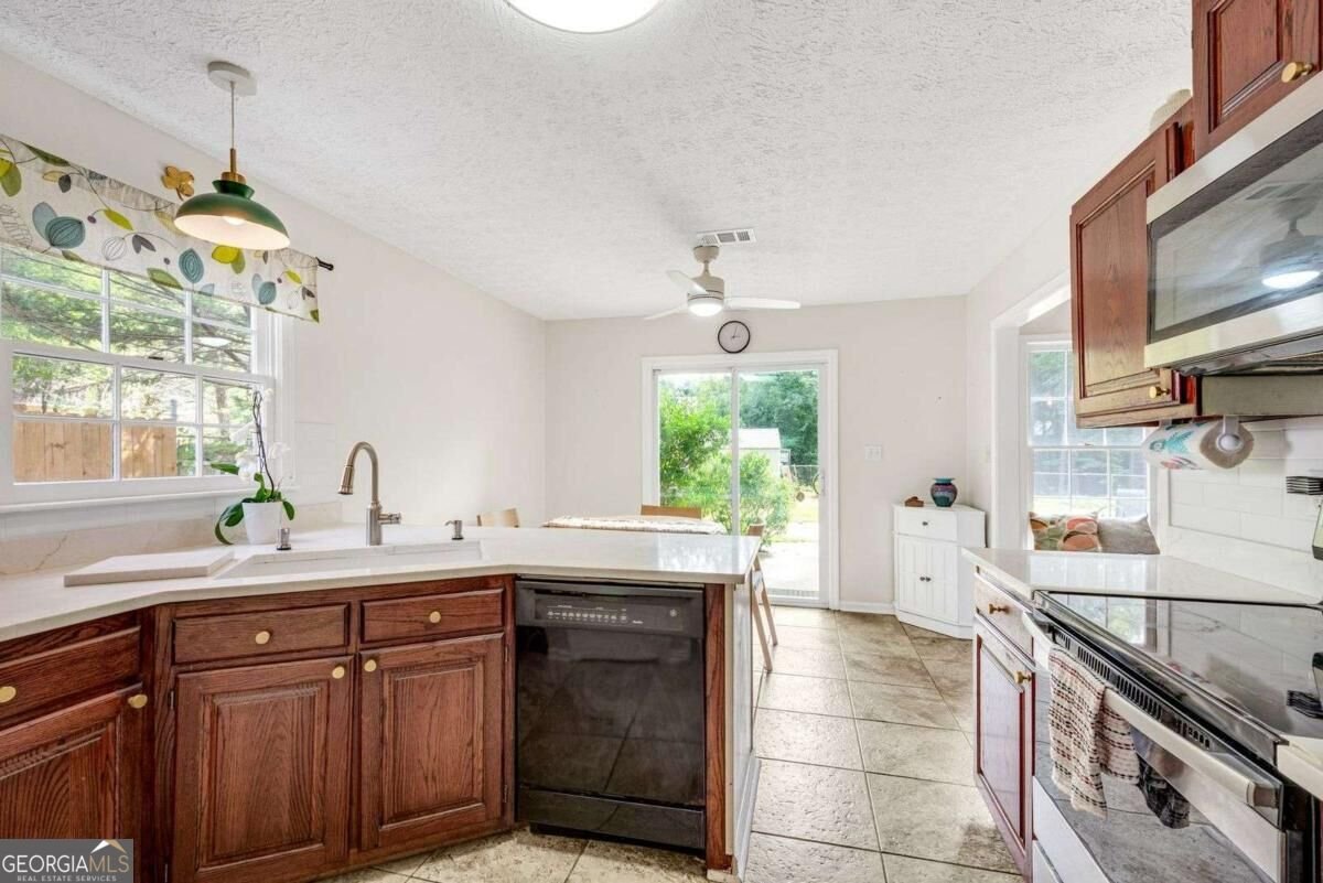 2014 Arbor Forest Drive Marietta - Photo 6