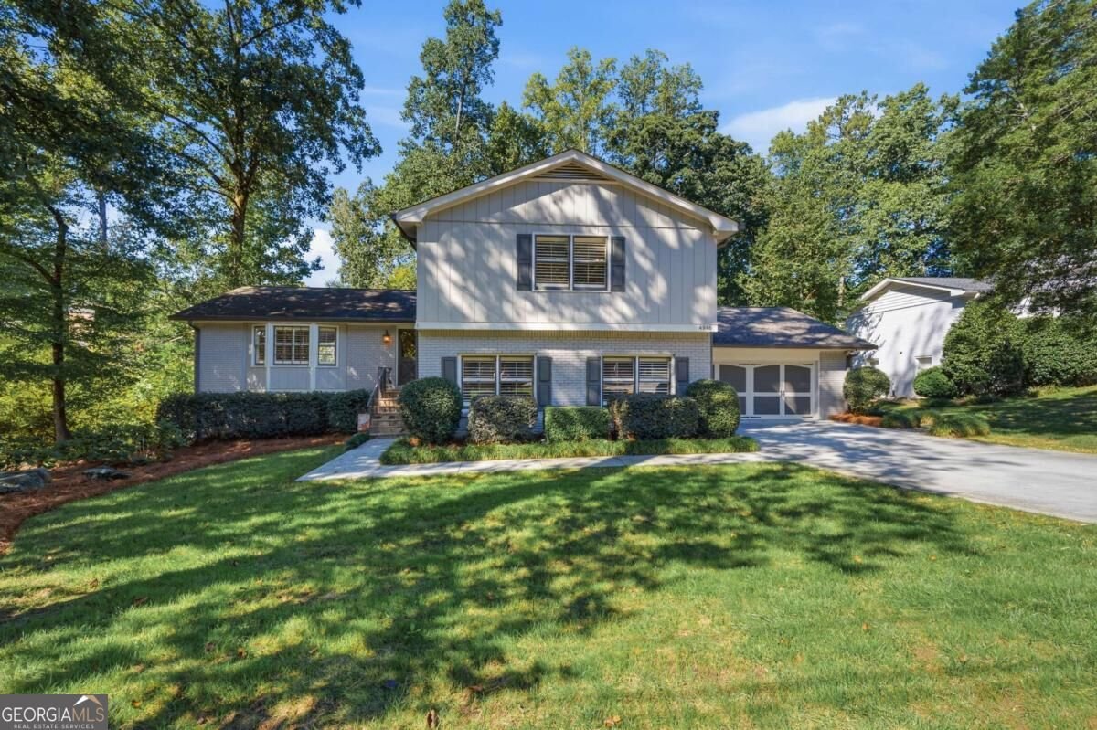 4946 Village Creek Drive Dunwoody - main photo