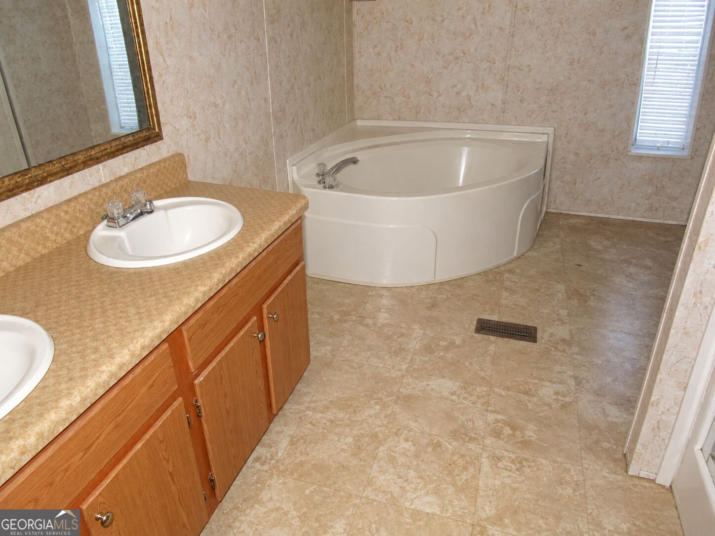8 Oakmont Drive Tennille - Photo 12