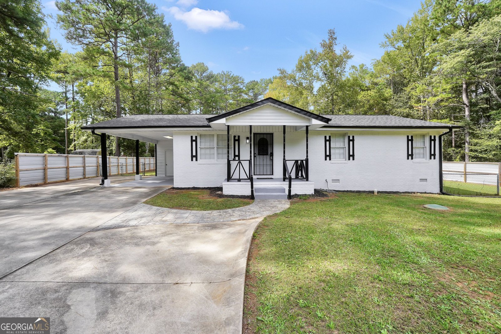 1825 Jordan Hill Road Griffin - main photo