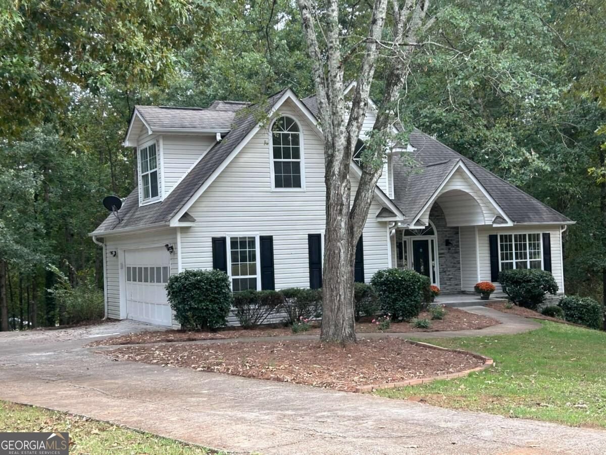 496 Walnut Creek Drive Stockbridge - main photo