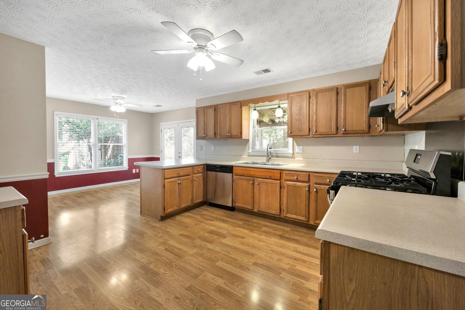 35 Sarah Court Covington - Photo 11