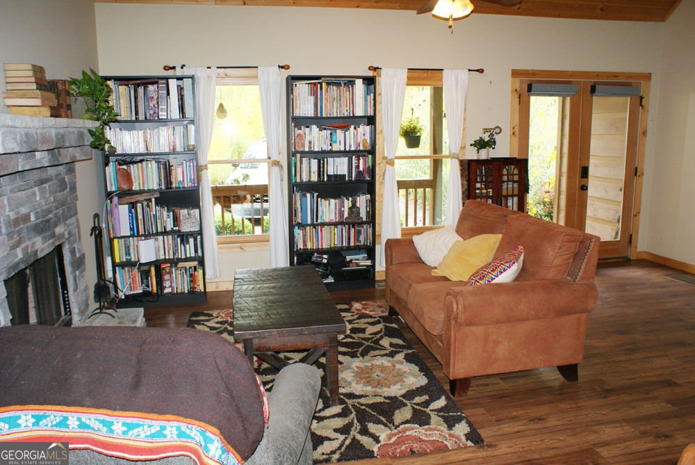 Photo 5