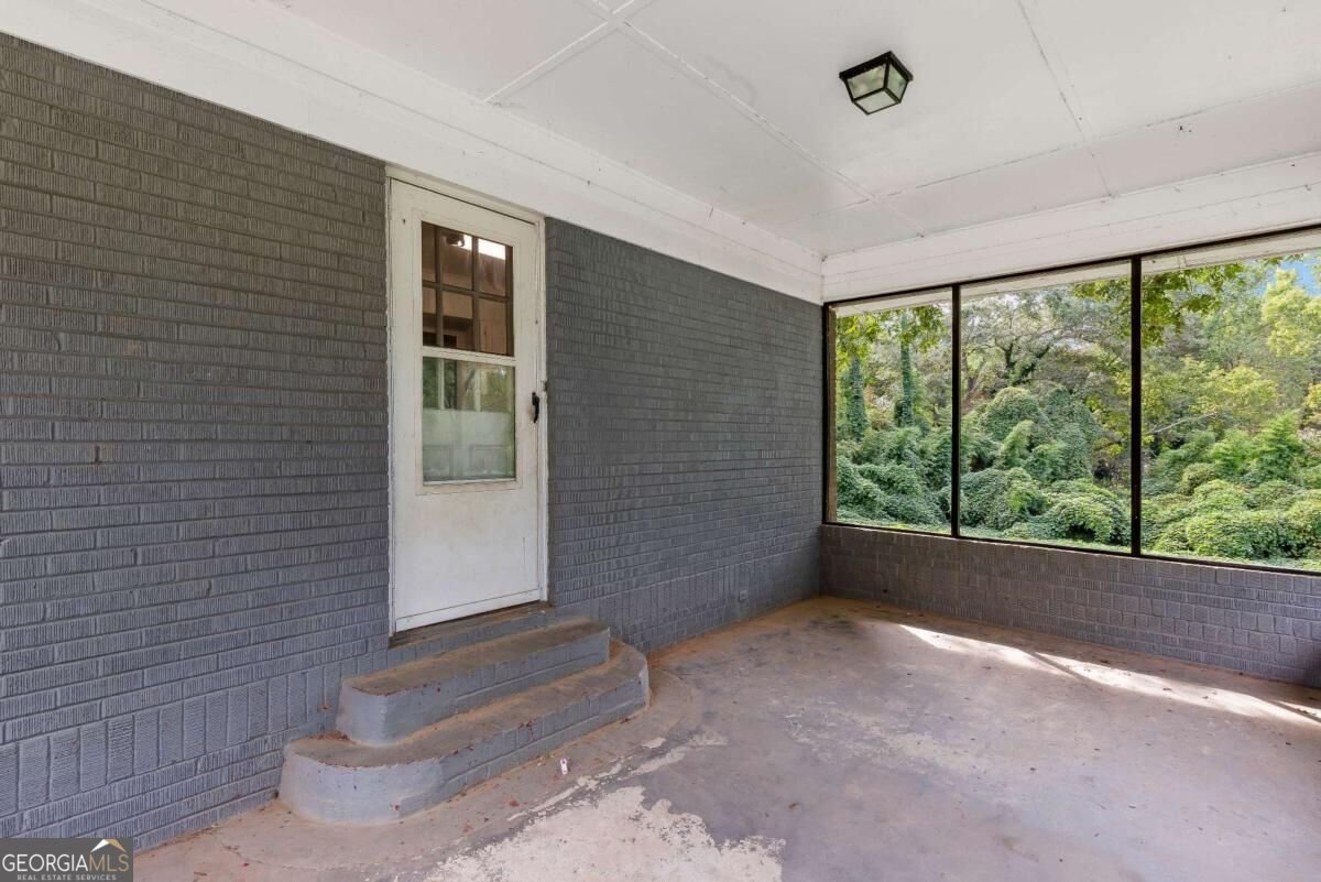 5720 Crabapple Drive Mableton - Photo 11