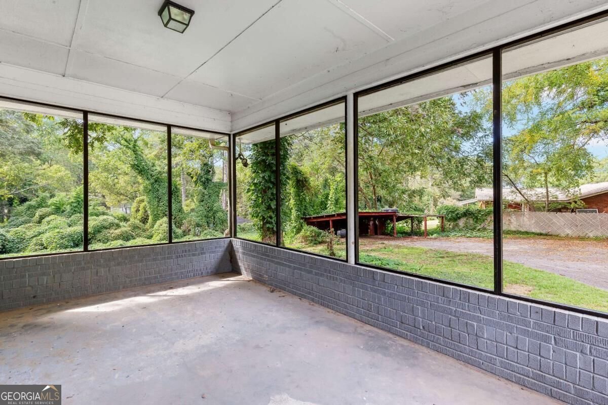 5720 Crabapple Drive Mableton - Photo 12