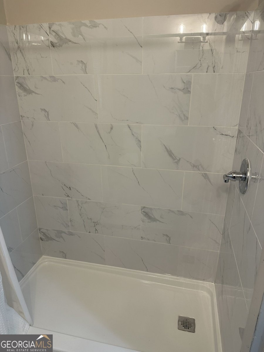 899 Glochester Place Norcross - Photo 14