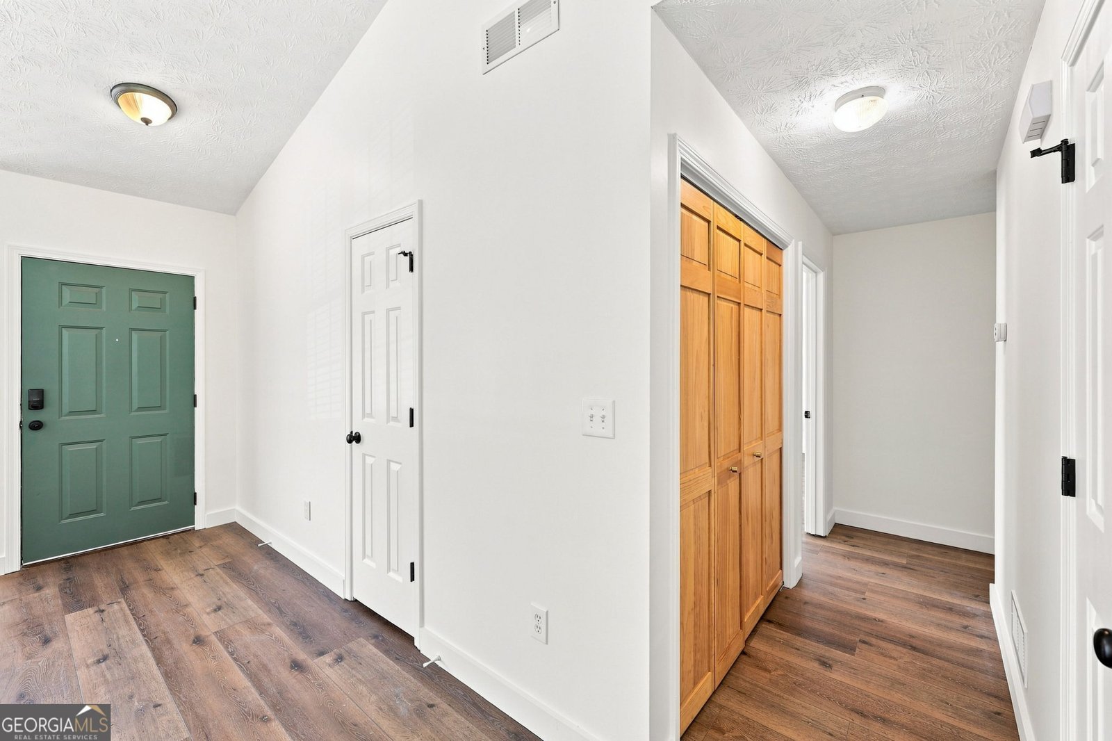 284 Hickory Bluff Braselton - Photo 14