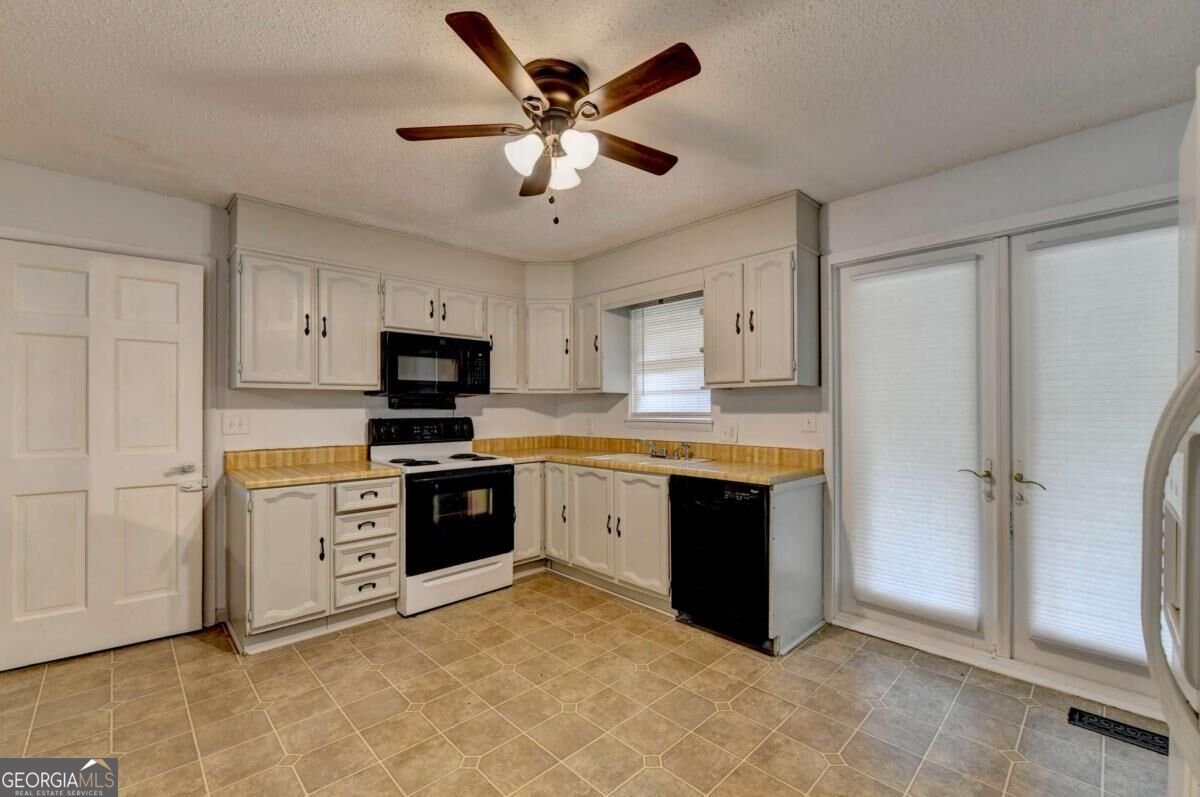 4921 Merlin Drive Oakwood - Photo 16