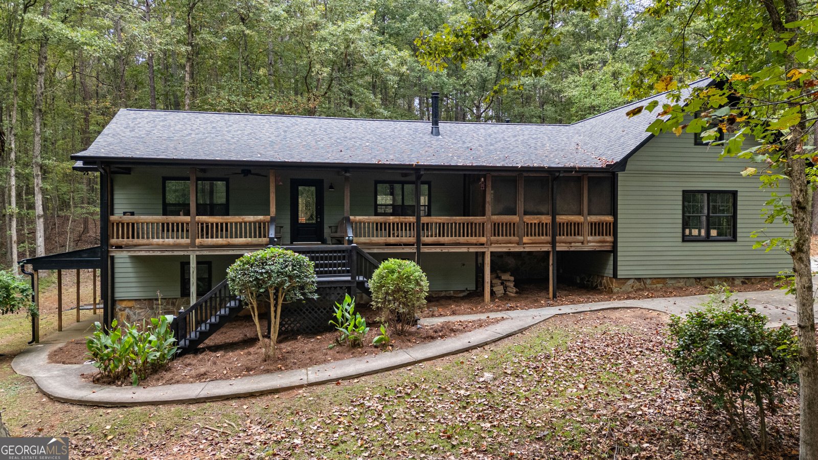 90 Bradley Court Newnan - main photo