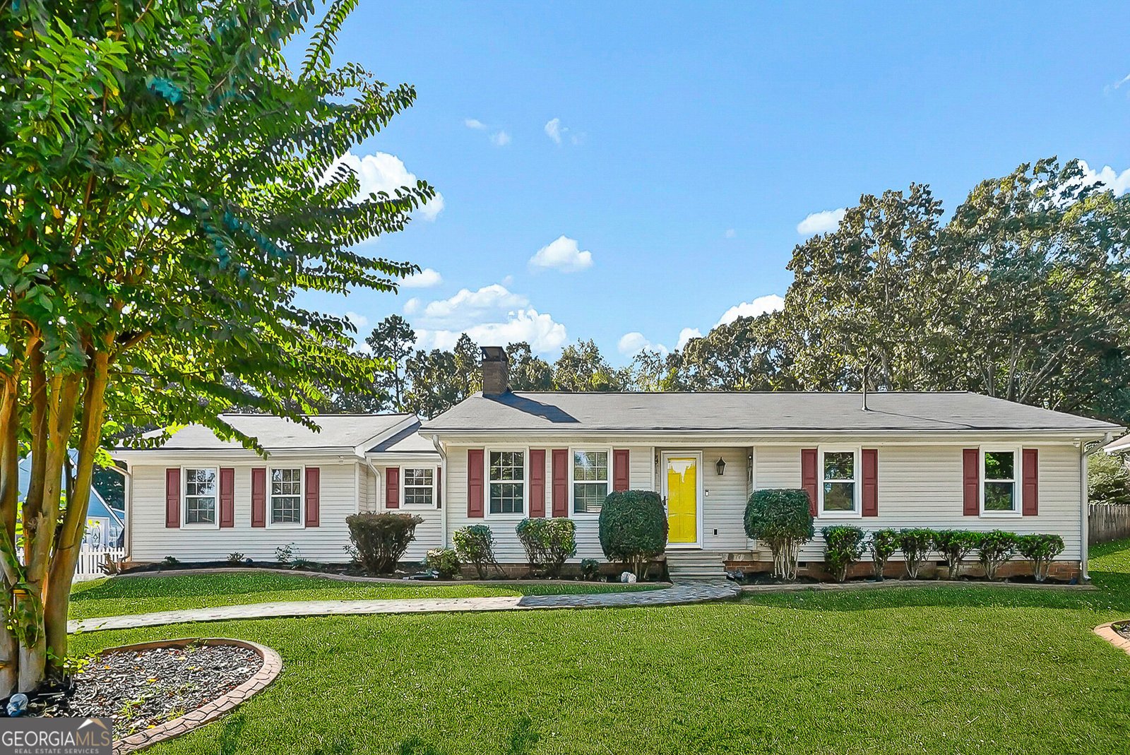 1114 Longwood Drive Marietta - main photo