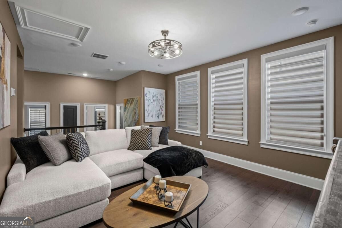 112 Village Green Avenue Woodstock - Photo 33