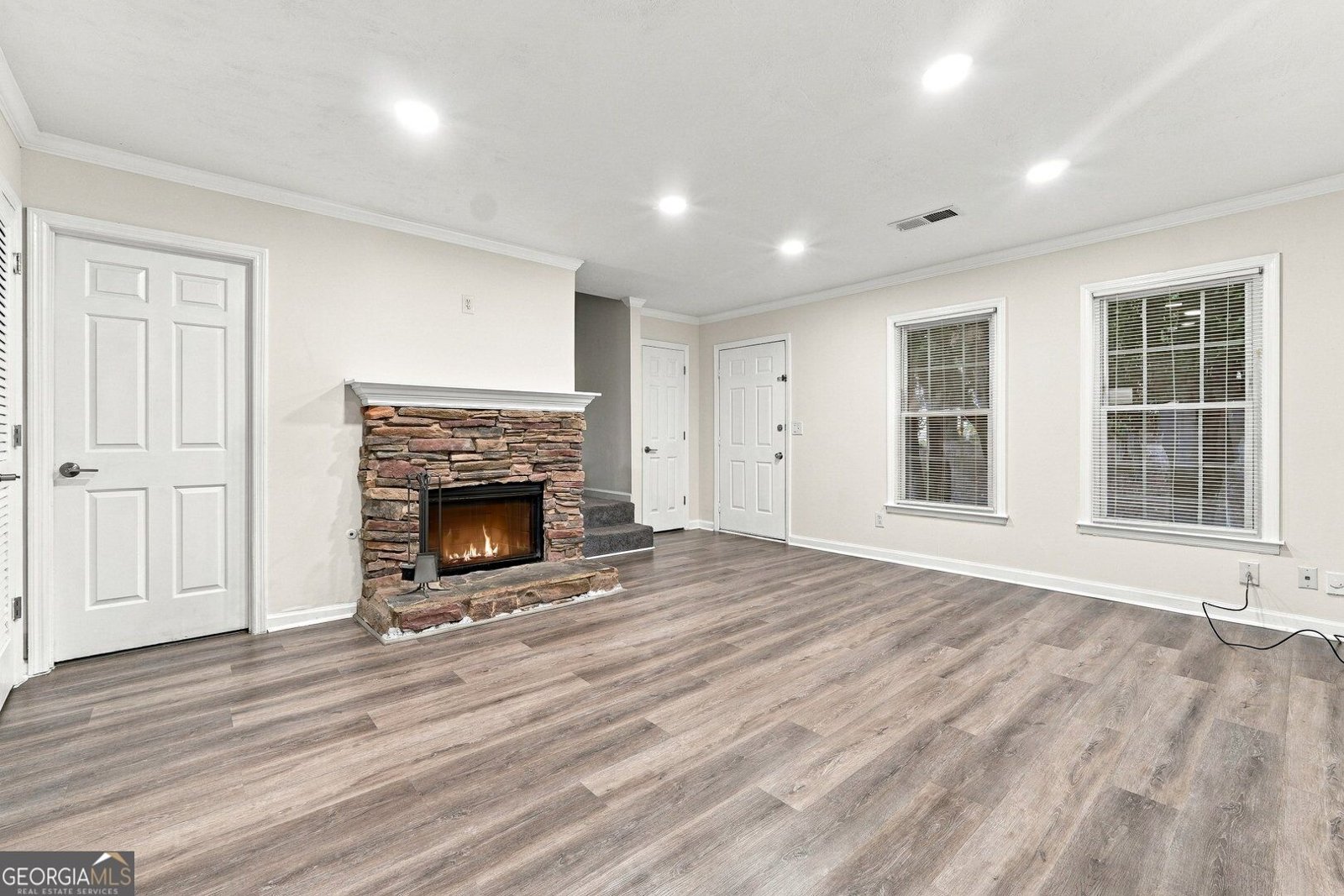 220 Chads Ford Way Roswell - Photo 6