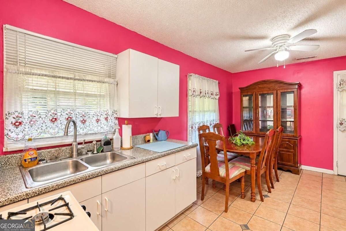 1785 Bond Drive Atlanta - Photo 6