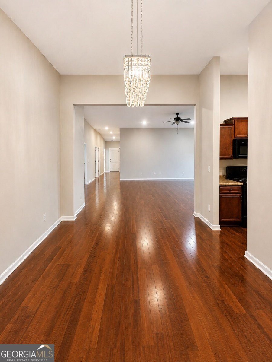 7542 Saint David Street Fairburn - Photo 6