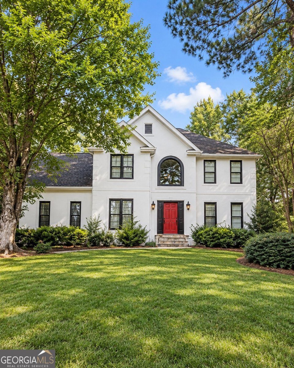 8005 Canter Lane Alpharetta - main photo