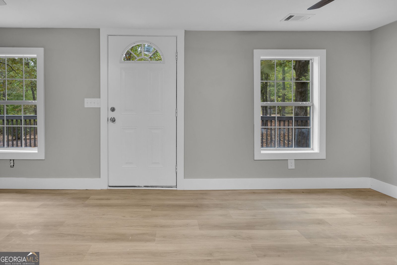 215 Falcon Ridge Newborn - Photo 16