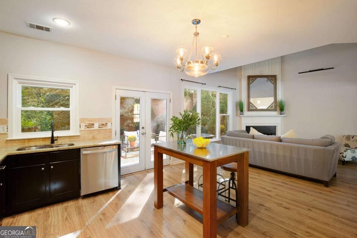 71 Cheshire Drive Alpharetta - Photo 8