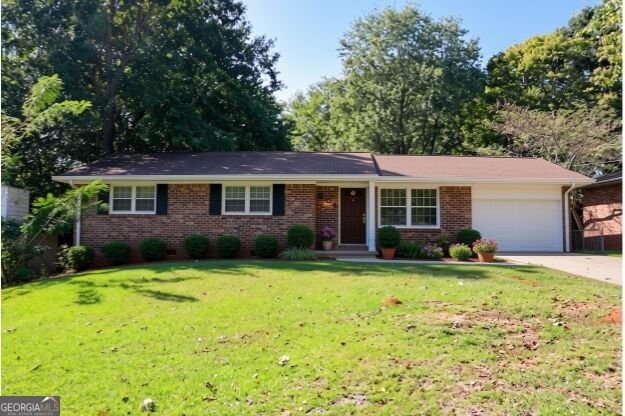884 Pine Roc Drive Stone Mountain - main photo