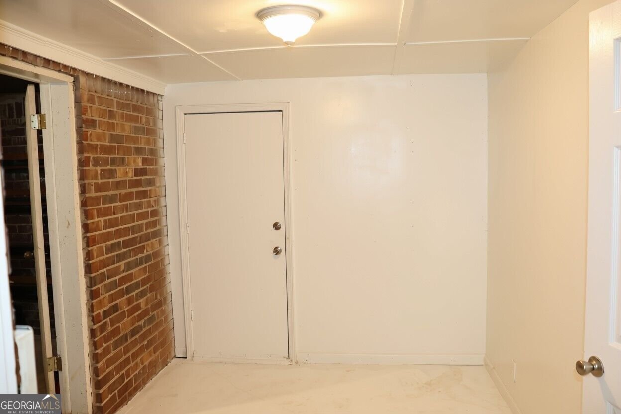 884 Pine Roc Drive Stone Mountain - Photo 9