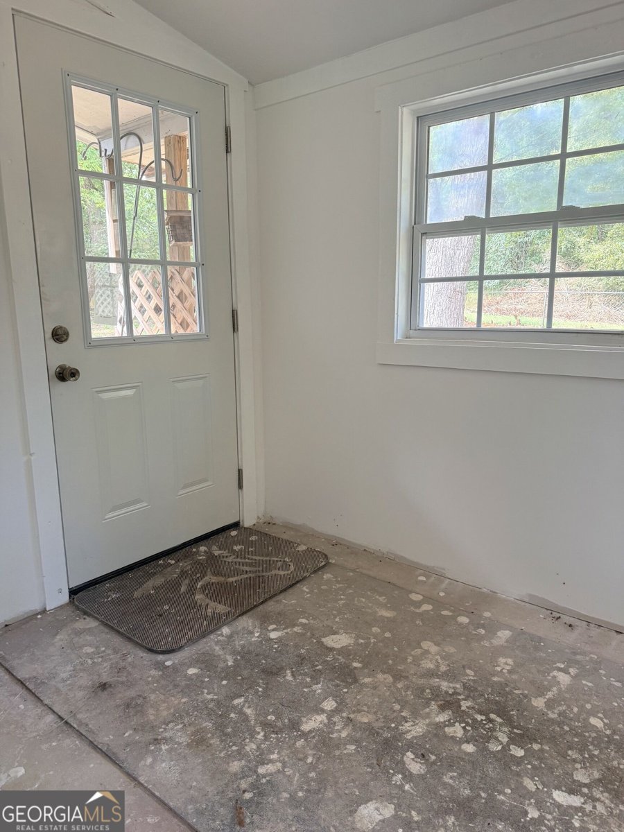 1050 Scott Branch Road Williamson - Photo 32
