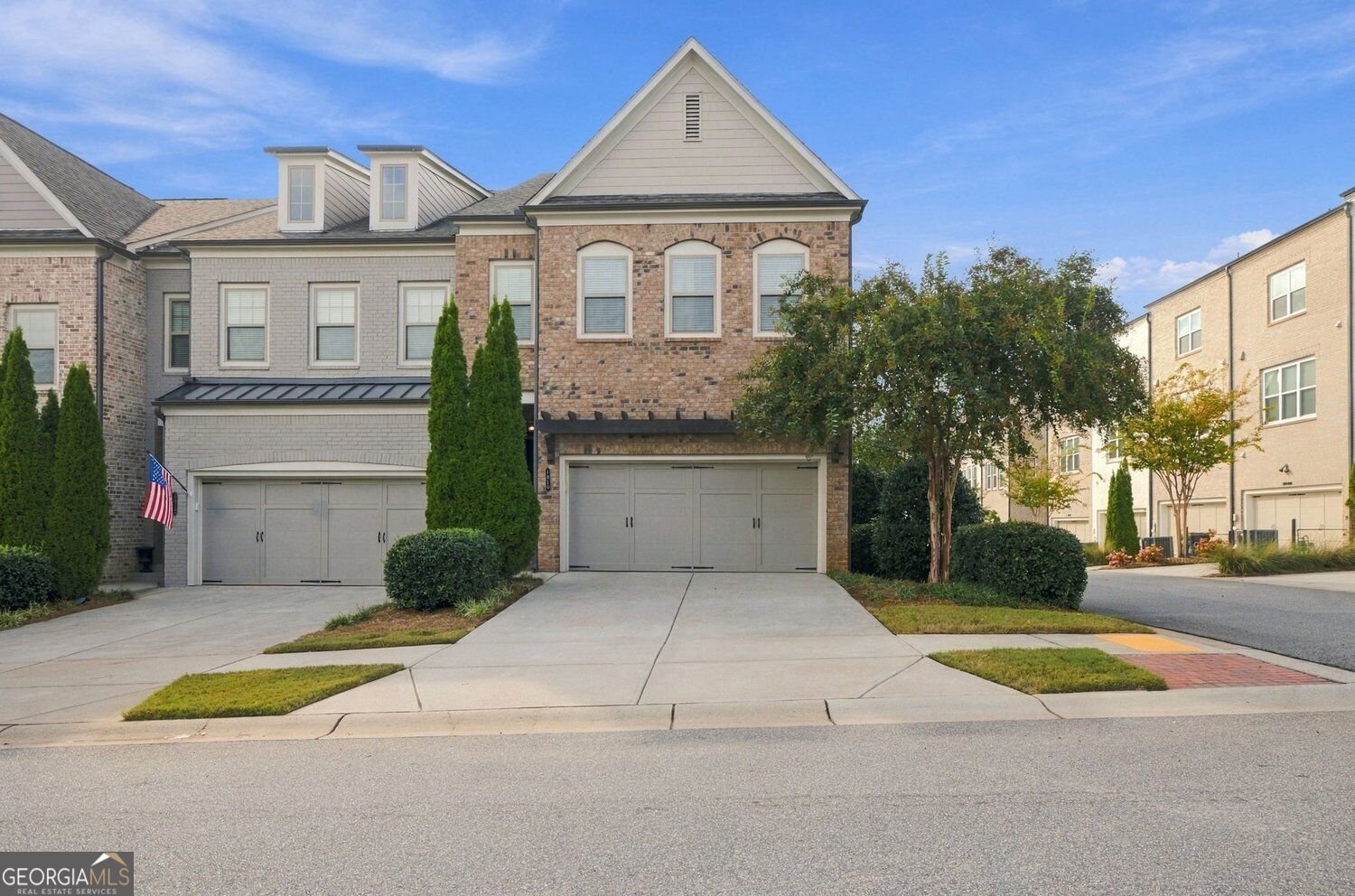 1010 Milhaven Drive Roswell - main photo