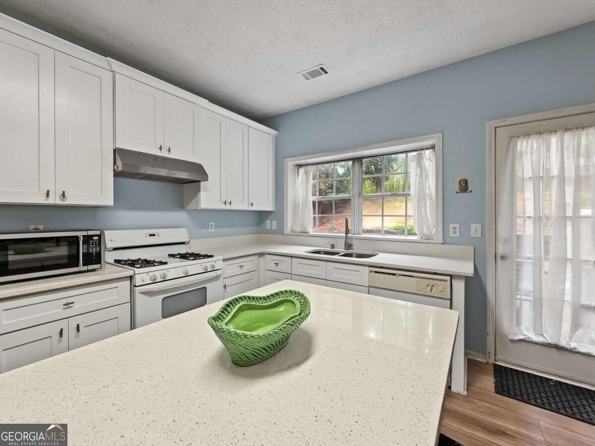 5810 Haterleigh Drive Johns Creek - Photo 16