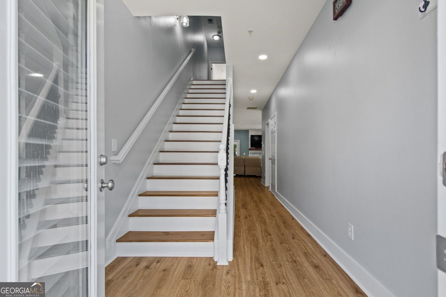 131 Riverwatch Court Canton - Photo 6