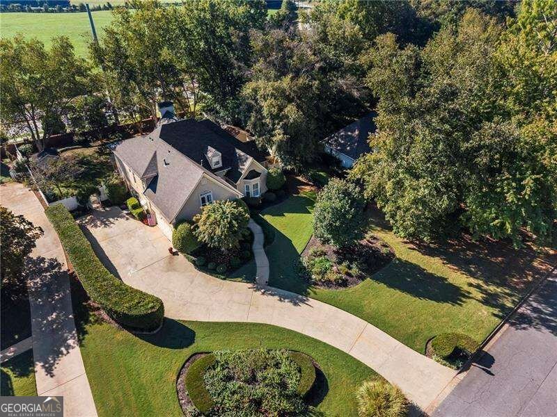 420 Clubfield Drive Roswell - main photo