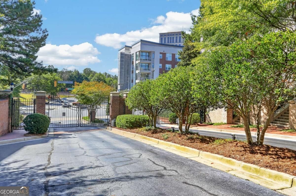 3635 Paces Circle Atlanta - Photo 32