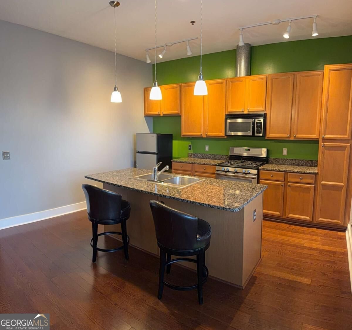 1195 Milton Terrace Atlanta - main photo