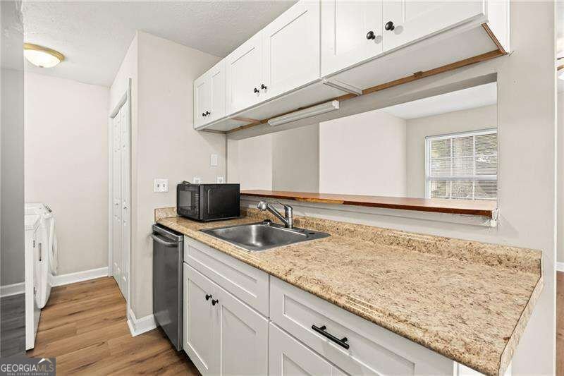 1330 Surrey Lane Marietta - Photo 6