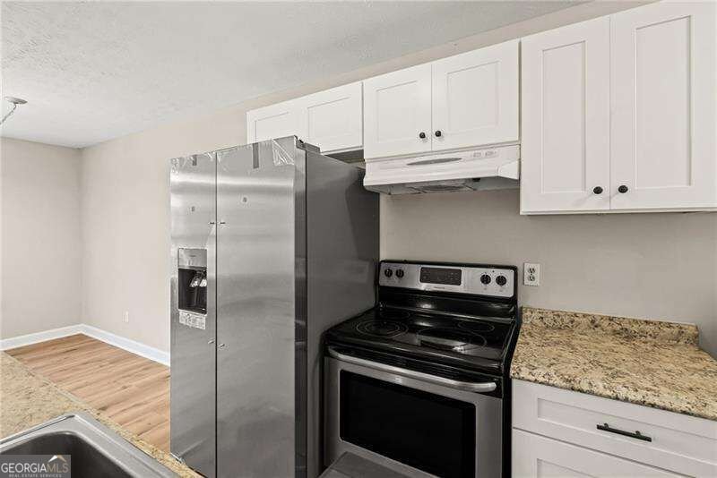 1330 Surrey Lane Marietta - Photo 8