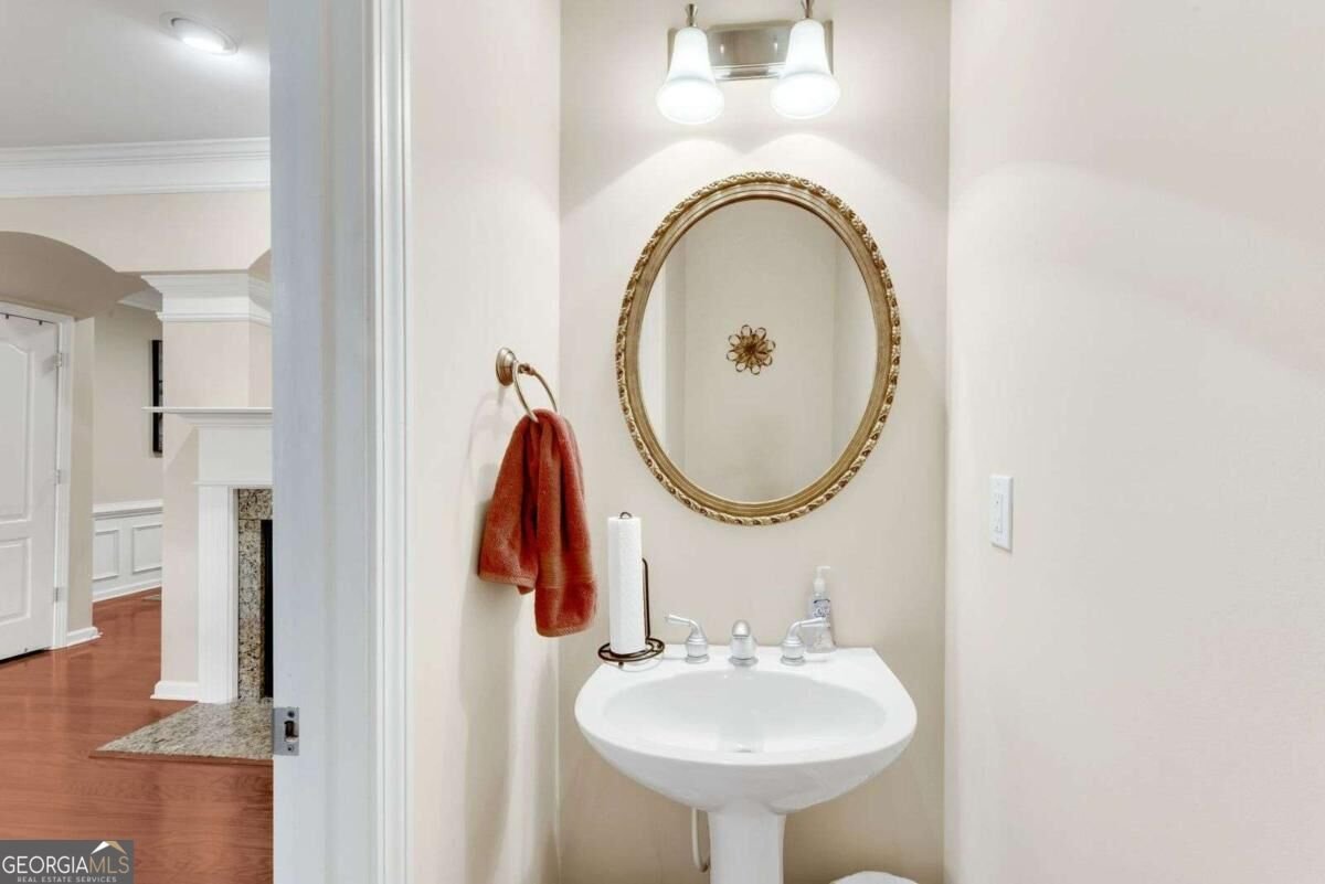 4002 Manchester Circle Roswell - Photo 10