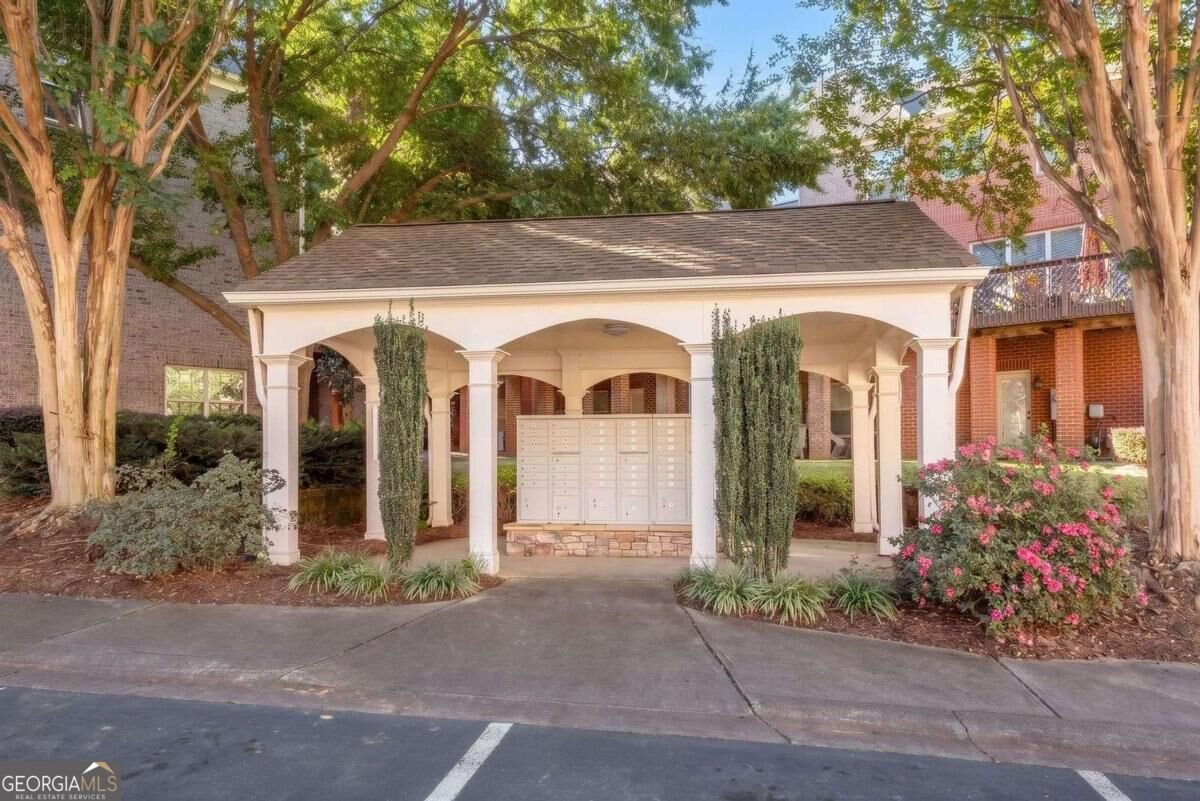 4002 Manchester Circle Roswell - Photo 43
