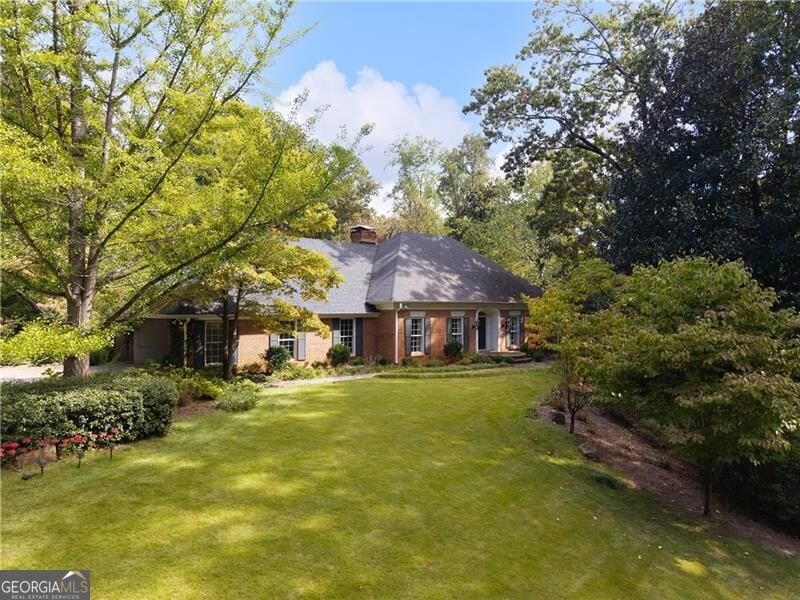 5715 Lake Island Drive Sandy Springs - main photo