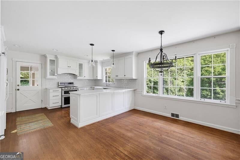 5715 Lake Island Drive Sandy Springs - Photo 11