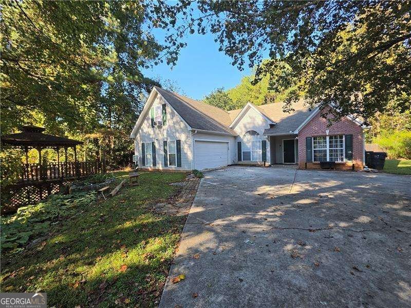 945 Spring Ives Drive Lawrenceville - main photo