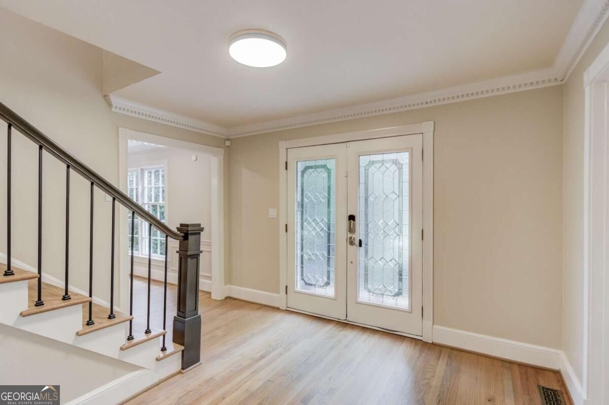 7680 Ryefield Drive Sandy Springs - Photo 6