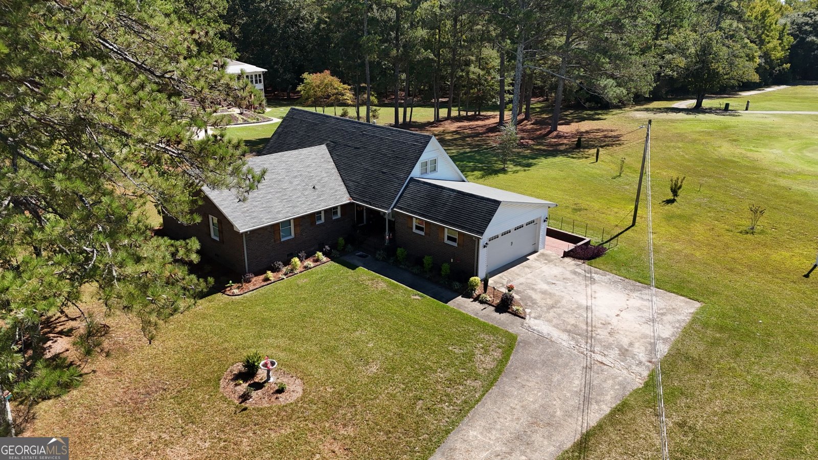 1231 Golf Course Road Elberton - main photo