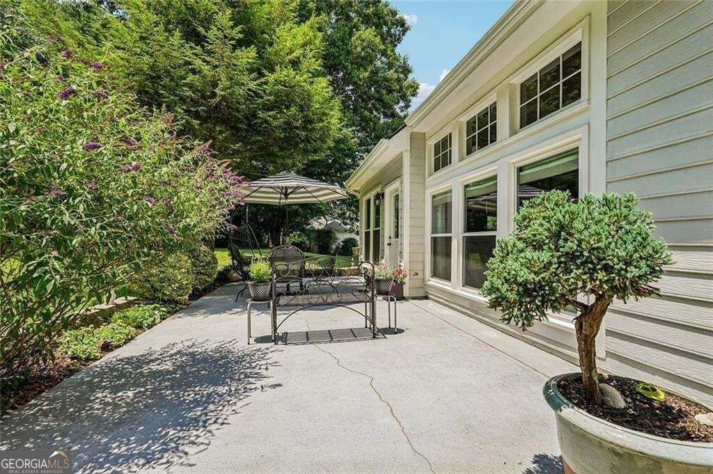 162 St Martin Drive Suwanee - Photo 27