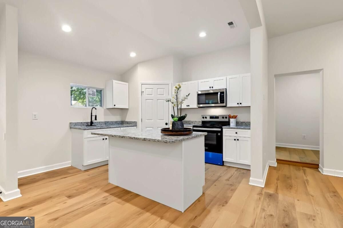 6532 Voyles Drive Riverdale - Photo 11